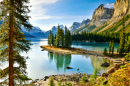 Spirit Island in Maligne Lake, Jasper NP